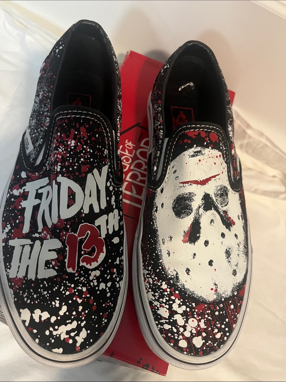 Vans X Friday the 13th glow Jason LE classic slip on 7 men’s / 8.5 women’s w box